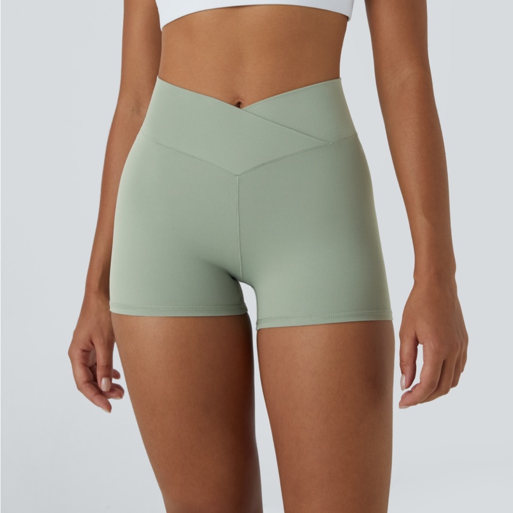 3” HALARA SoftlyZero™️ High-Waisted crossover yoga biker shorts in Asparagus